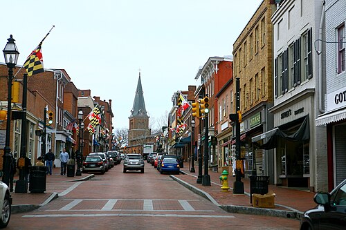 Annapolis downtown busy area